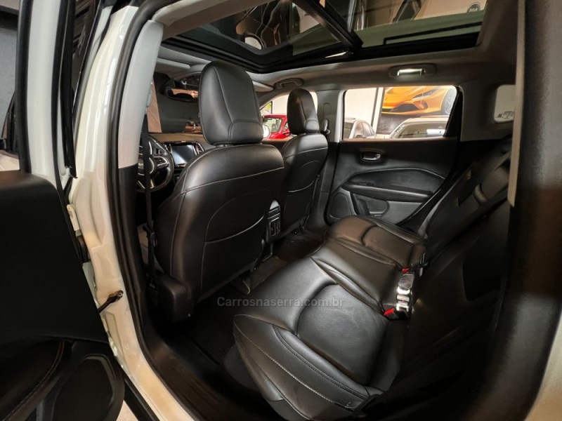 COMPASS 2.0 16V FLEX LIMITED AUTOMÁTICO - 2018 - CAMPO BOM
