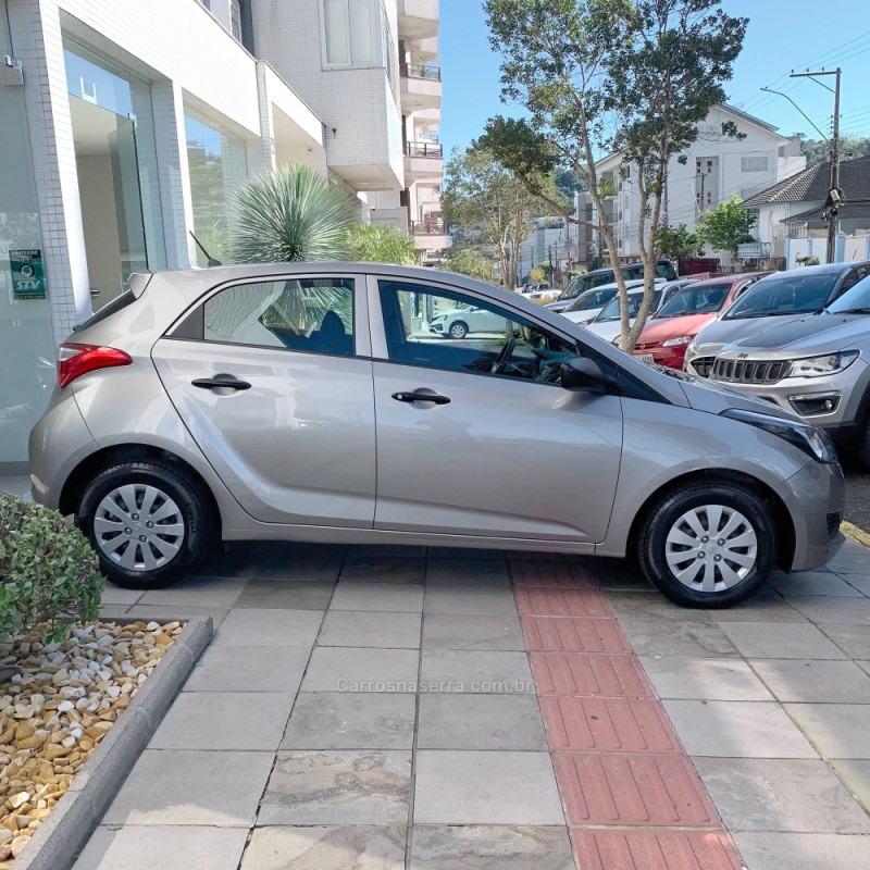 HB20 1.0 COMFORT 12V FLEX 4P MANUAL - 2018 - FLORES DA CUNHA