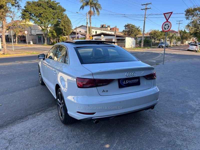 A3 2.0 TFSI SEDAN PERFORM BLACK 16V GASOLINA 4P S-TRONIC - 2019 - VENâNCIO AIRES