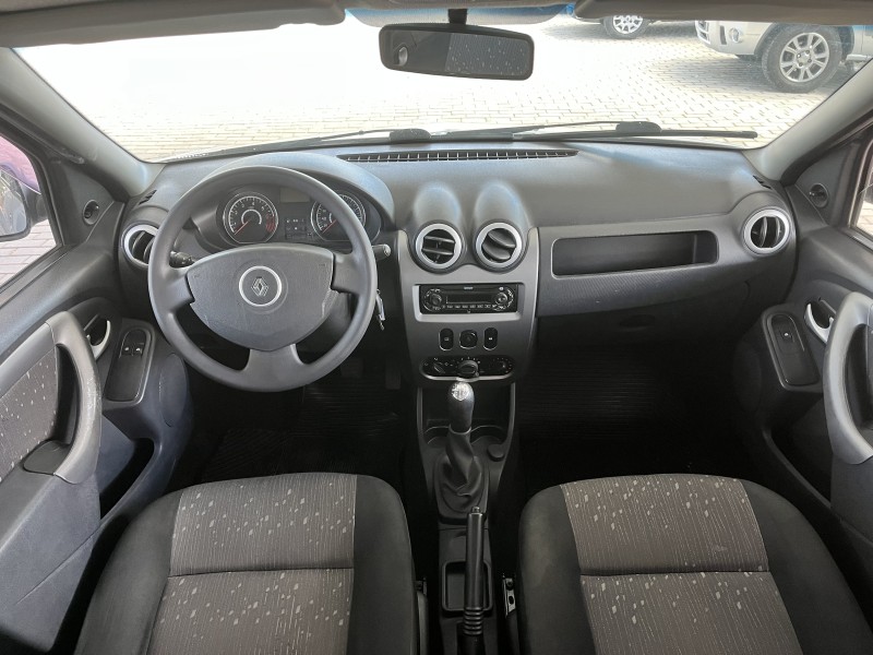 LOGAN 1.0 EXPRESSION 16V FLEX 4P MANUAL - 2011 - CAXIAS DO SUL