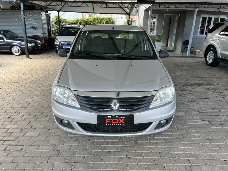 LOGAN 1.0 EXPRESSION 16V FLEX 4P MANUAL - 2011 - CAXIAS DO SUL