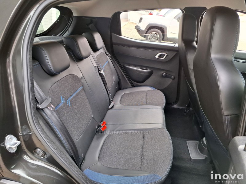 KWID 1.0 12V SCE FLEX INTENSE MANUAL - 2023 - NOVO HAMBURGO