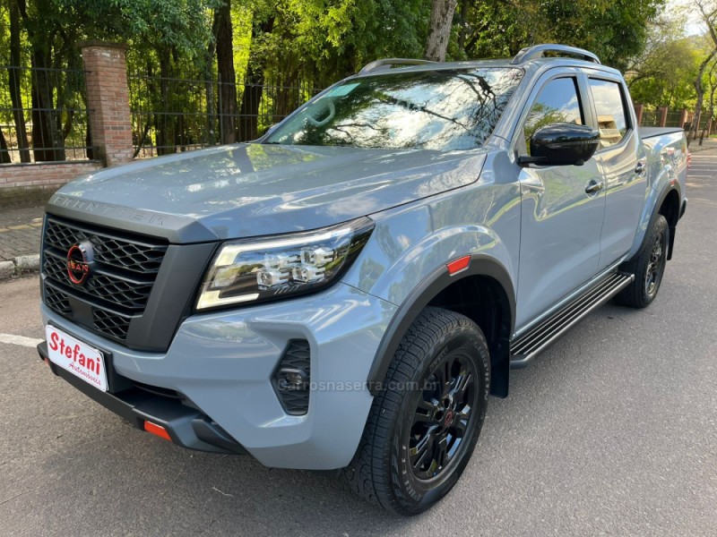 FRONTIER 2.3 PRO4X 4X4 CD BI-TURBO DIESEL 4P AUTOMÁTICO