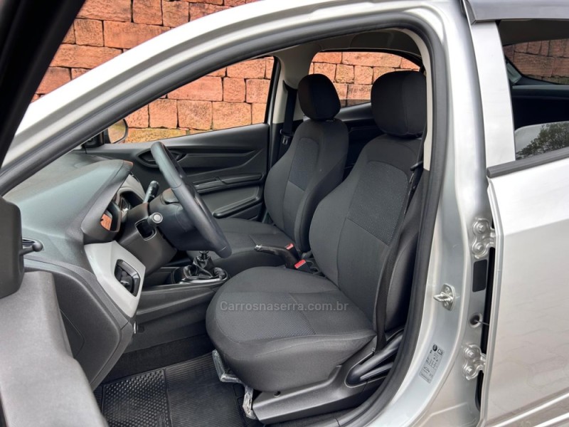 ONIX 1.0 JOY HATCH 8VFLEX 4P MANUAL - 2017 - VENâNCIO AIRES