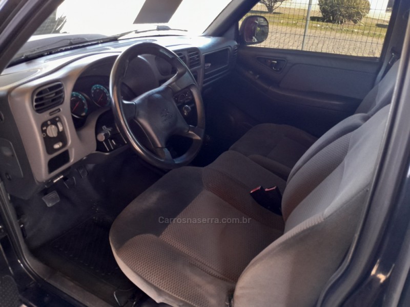 S10 2.4 MPFI ADVANTAGE 4X2 CS 8V FLEX 2P MANUAL - 2011 - VERANóPOLIS
