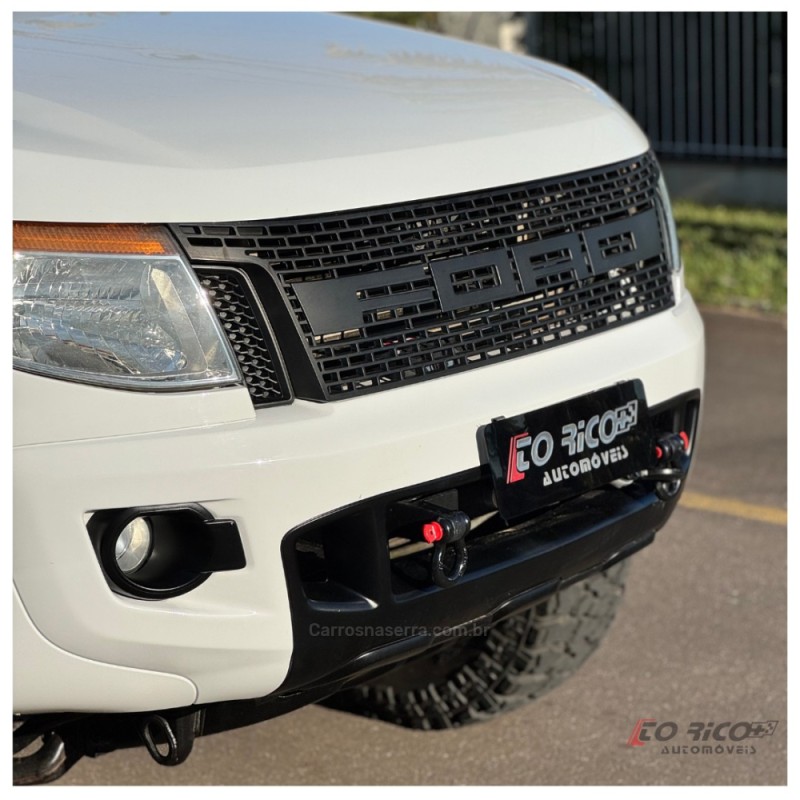 RANGER 3.2 LIMITED 4X4 CD 20V DIESEL 4P AUTOMÁTICO - 2014 - CAMPO BOM