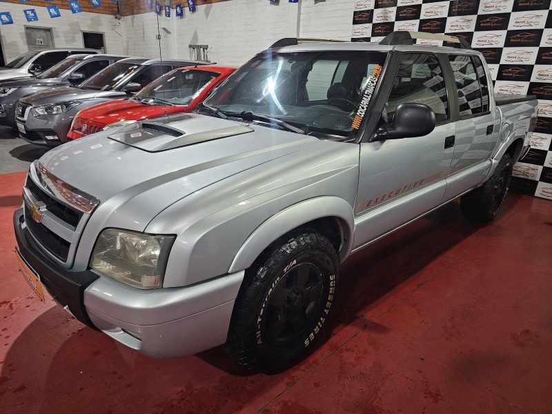 S10 2.4 MPFI EXECUTIVE 4X2 CD 8V FLEX 4P MANUAL - 2010 - CAXIAS DO SUL