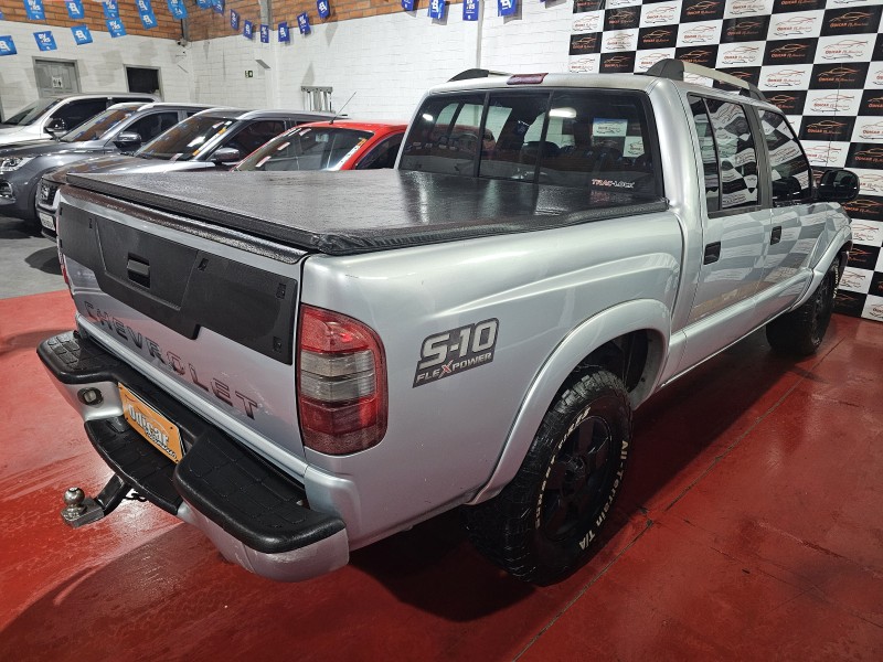 S10 2.4 MPFI EXECUTIVE 4X2 CD 8V FLEX 4P MANUAL - 2010 - CAXIAS DO SUL
