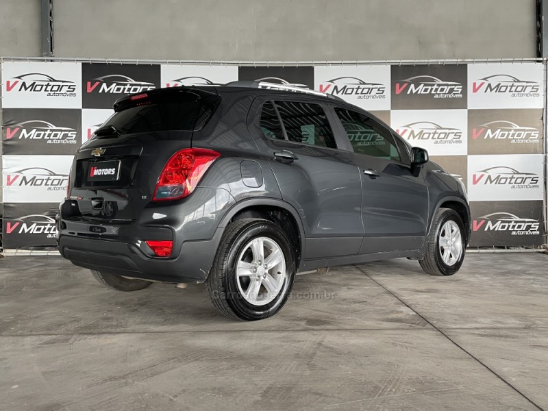 TRACKER 1.4 16V TURBO FLEX LT AUTOMÁTICO - 2017 - PAROBé
