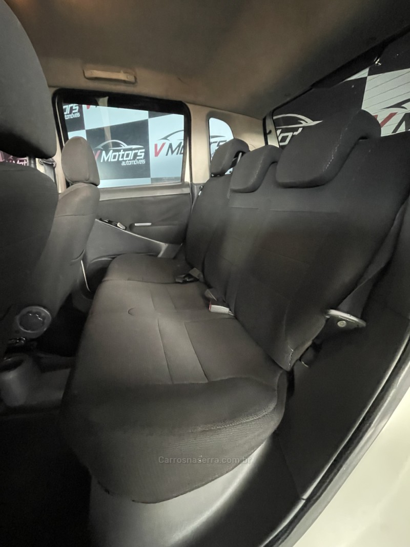 IDEA 1.4 MPI ELX 8V FLEX 4P MANUAL - 2006 - PAROBé