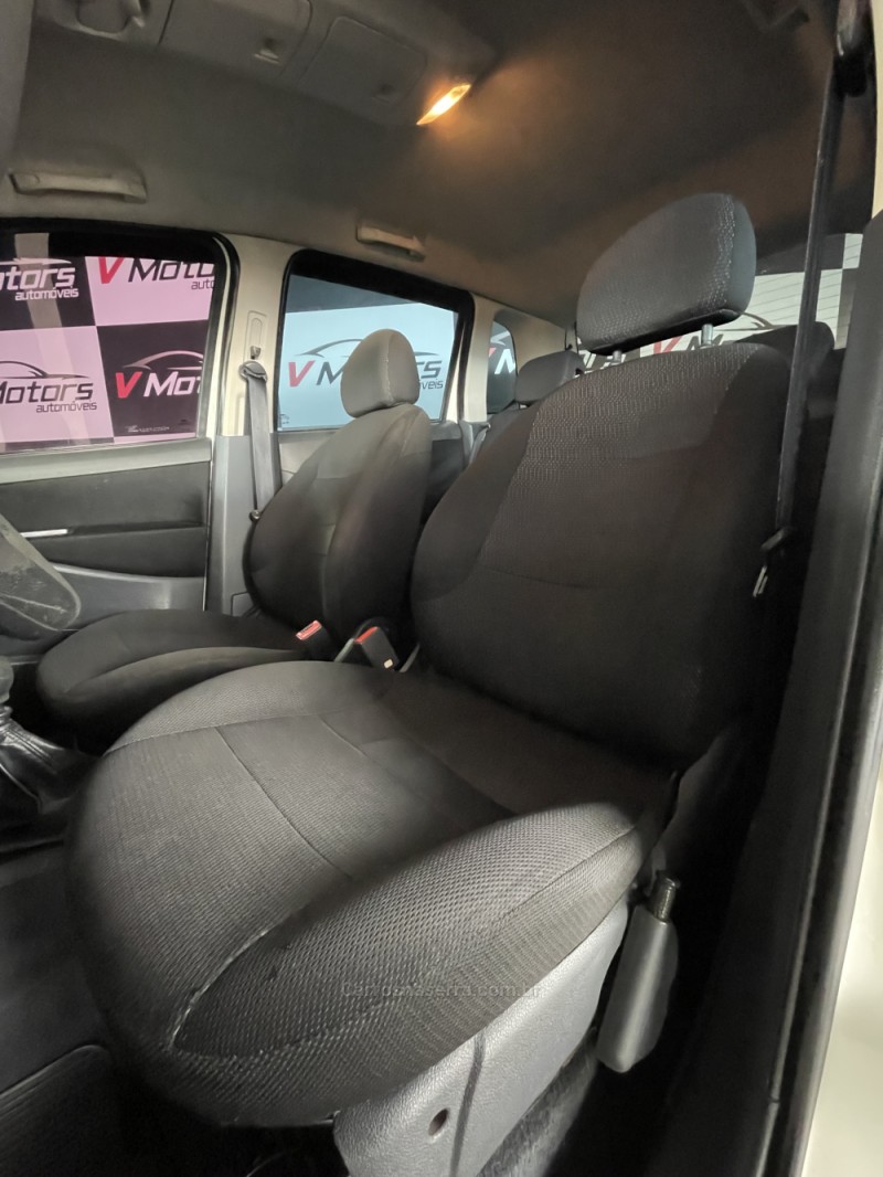 IDEA 1.4 MPI ELX 8V FLEX 4P MANUAL - 2006 - PAROBé