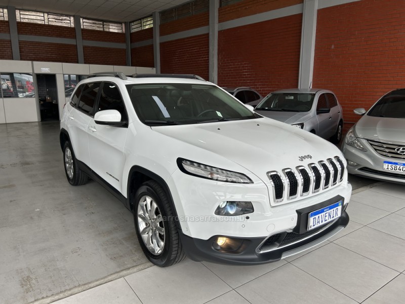 cherokee 3.2 limited 4x4 v6 24v gasolina 4p automatico 2015 taquara