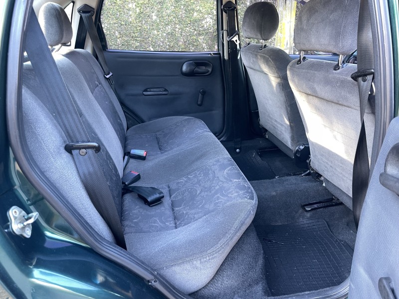 CORSA 1.0 MPFI MILENIUM SEDAN 8V GASOLINA 4P MANUAL - 2002 - CAXIAS DO SUL