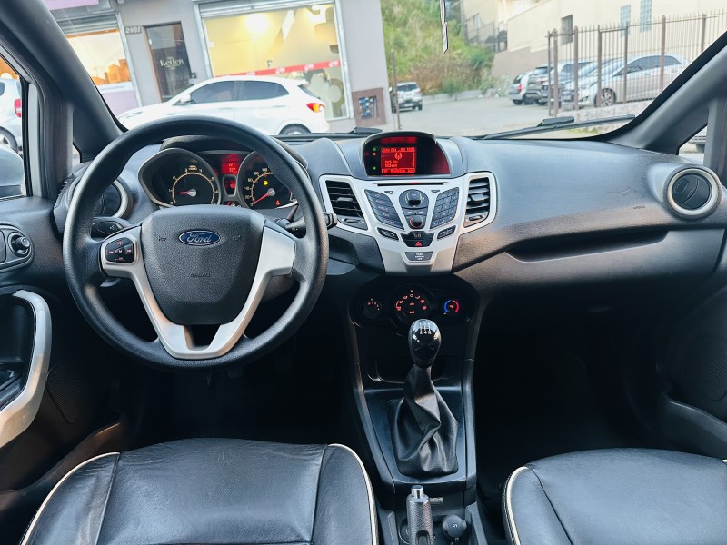 FIESTA 1.6 SE HATCH 16V FLEX 4P MANUAL - 2012 - CAXIAS DO SUL