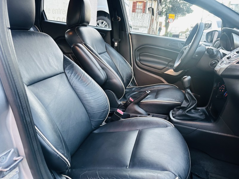 FIESTA 1.6 SE HATCH 16V FLEX 4P MANUAL - 2012 - CAXIAS DO SUL