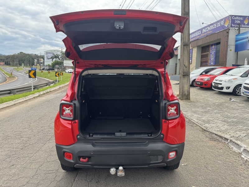 RENEGADE 2.0 16V TURBO DIESEL TRAILHAWK 4P 4X4 AUTOMÁTICO - 2016 - DOIS IRMãOS
