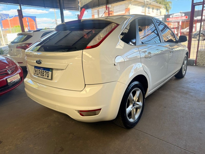 FOCUS 2.0 HC 16V FLEX 4P MANUAL - 2011 - CAXIAS DO SUL