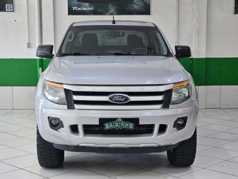 RANGER 2.5 XLS 4X2 CD 16V FLEX 4P MANUAL - 2014 - SAPUCAIA DO SUL