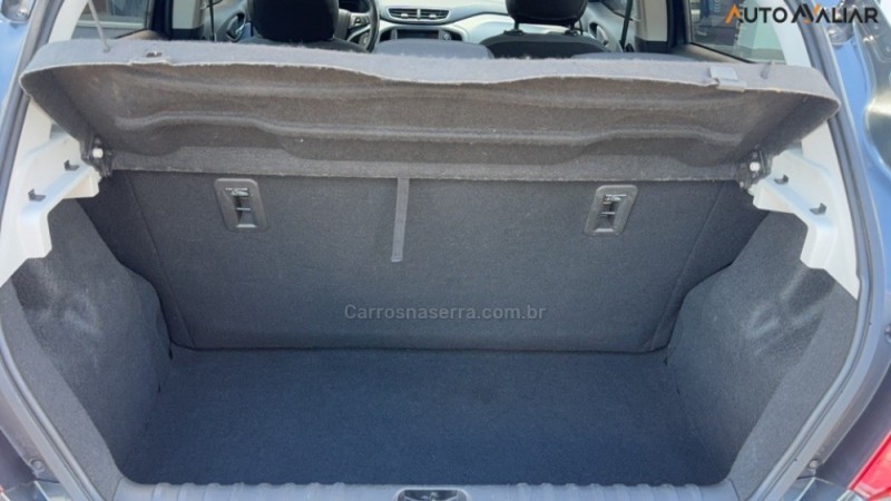 ONIX 1.4 MPFI ACTIV 8V FLEX 4P MANUAL - 2019 - CAXIAS DO SUL