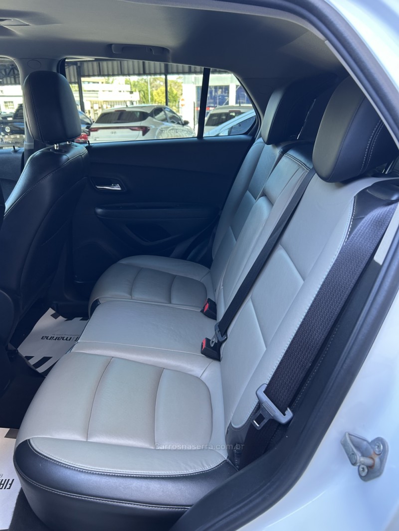 TRACKER 1.8 MPFI LTZ 4X2 16V FLEX 4P AUTOMÁTICO - 2015 - CARAZINHO