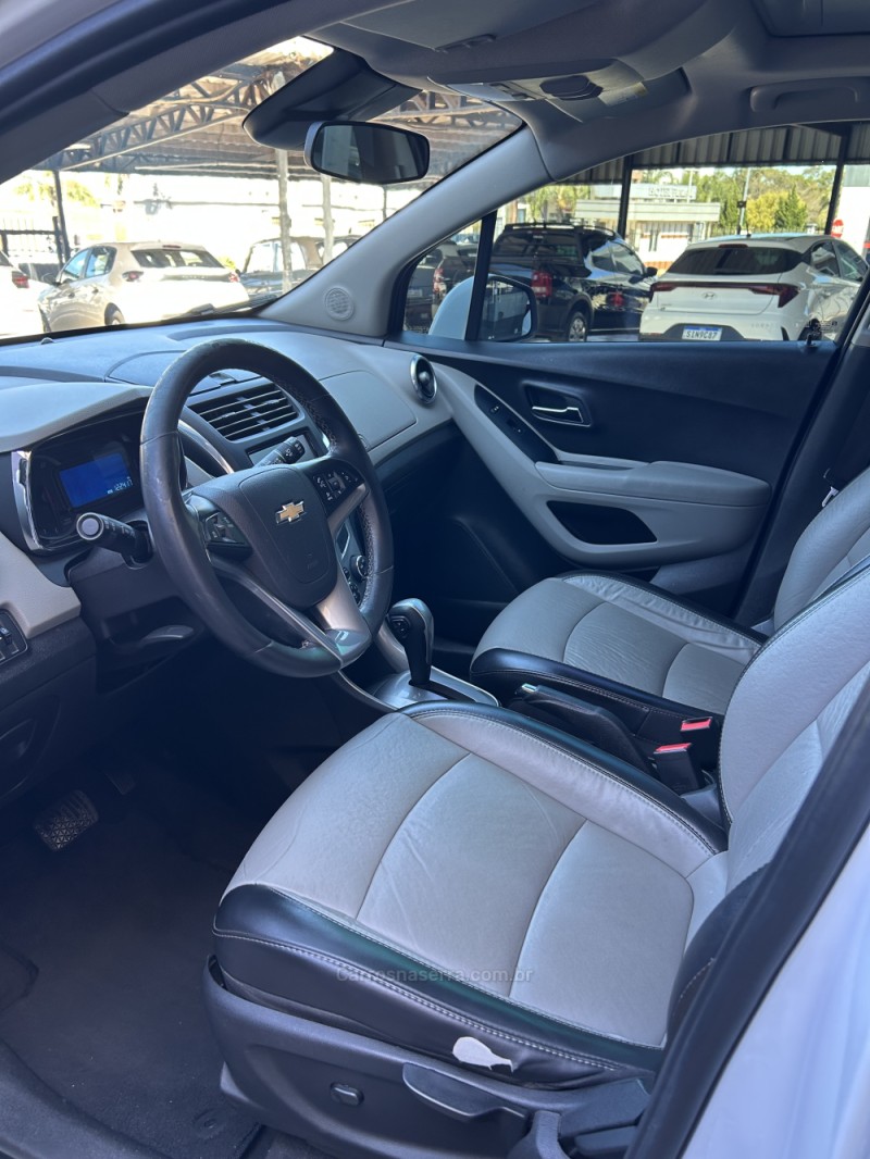 TRACKER 1.8 MPFI LTZ 4X2 16V FLEX 4P AUTOMÁTICO - 2015 - CARAZINHO