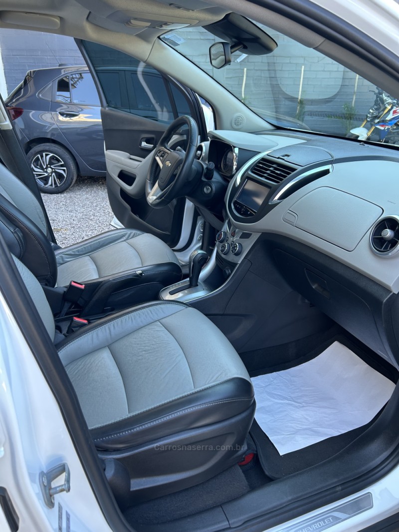 TRACKER 1.8 MPFI LTZ 4X2 16V FLEX 4P AUTOMÁTICO - 2015 - CARAZINHO