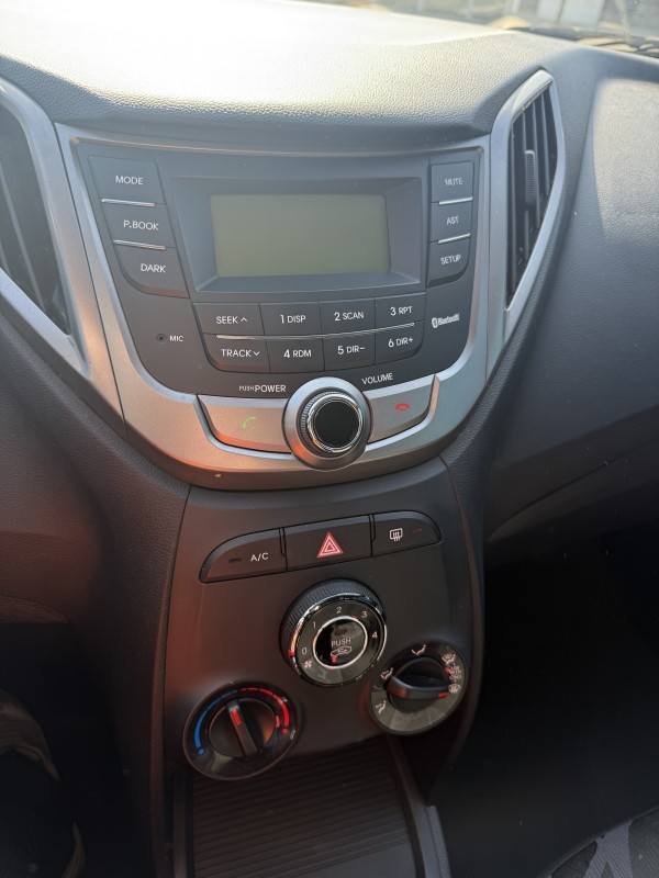 HB20 1.0 COMFORT 12V FLEX 4P MANUAL - 2015 - FARROUPILHA