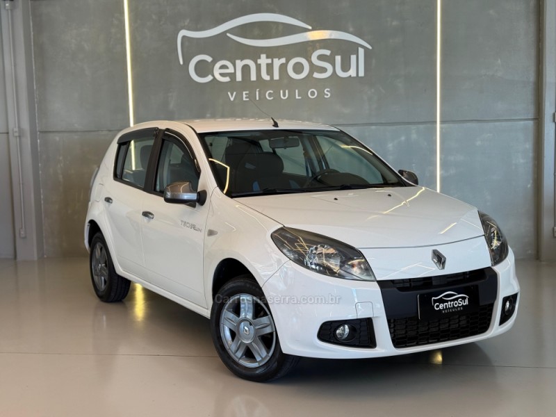 SANDERO 1.0 EXPRESSION 16V FLEX 4P MANUAL - 2014 - CARLOS BARBOSA