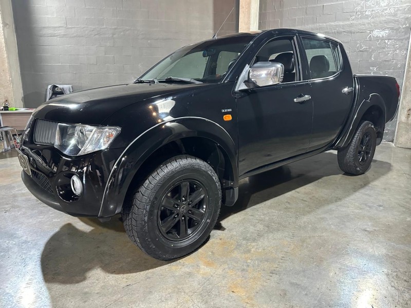 L200 TRITON 3.2 HPE 4X4 CD 16V TURBO INTERCOOLER DIESEL 4P MANUAL - 2010 - CAXIAS DO SUL