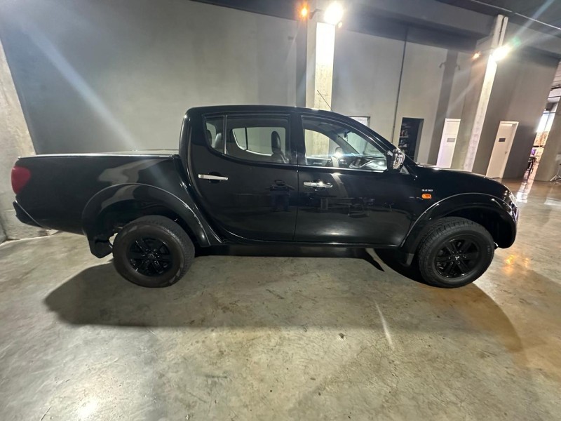 L200 TRITON 3.2 HPE 4X4 CD 16V TURBO INTERCOOLER DIESEL 4P MANUAL - 2010 - CAXIAS DO SUL