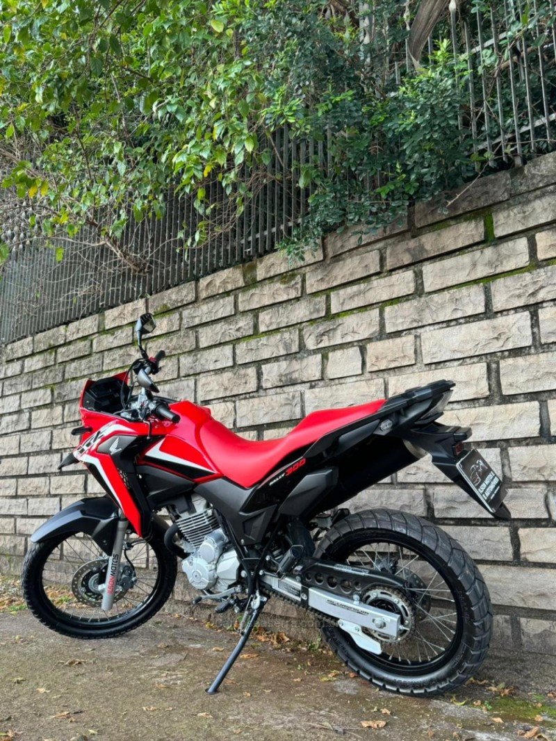 XRE 300  - 2023 - LAJEADO