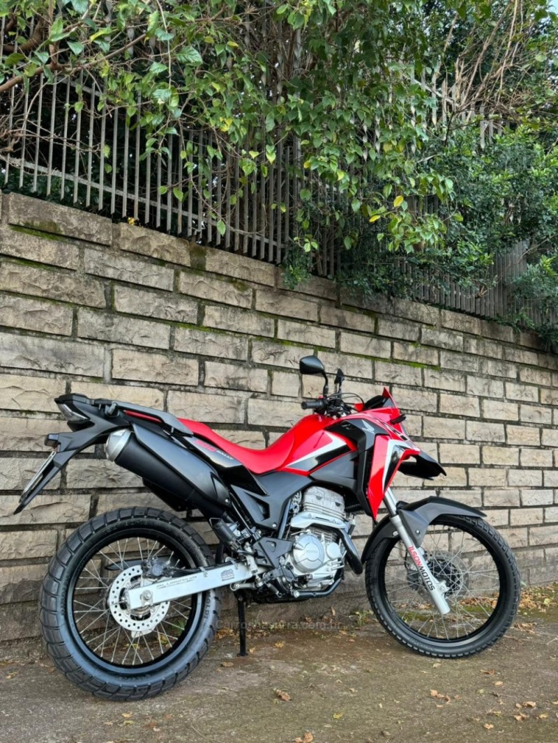 XRE 300  - 2023 - LAJEADO