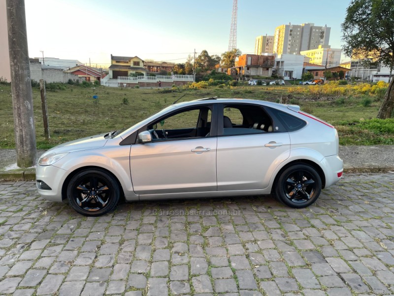 FOCUS 2.0 GHIA 16V GASOLINA 4P AUTOMÁTICO - 2010 - CAXIAS DO SUL