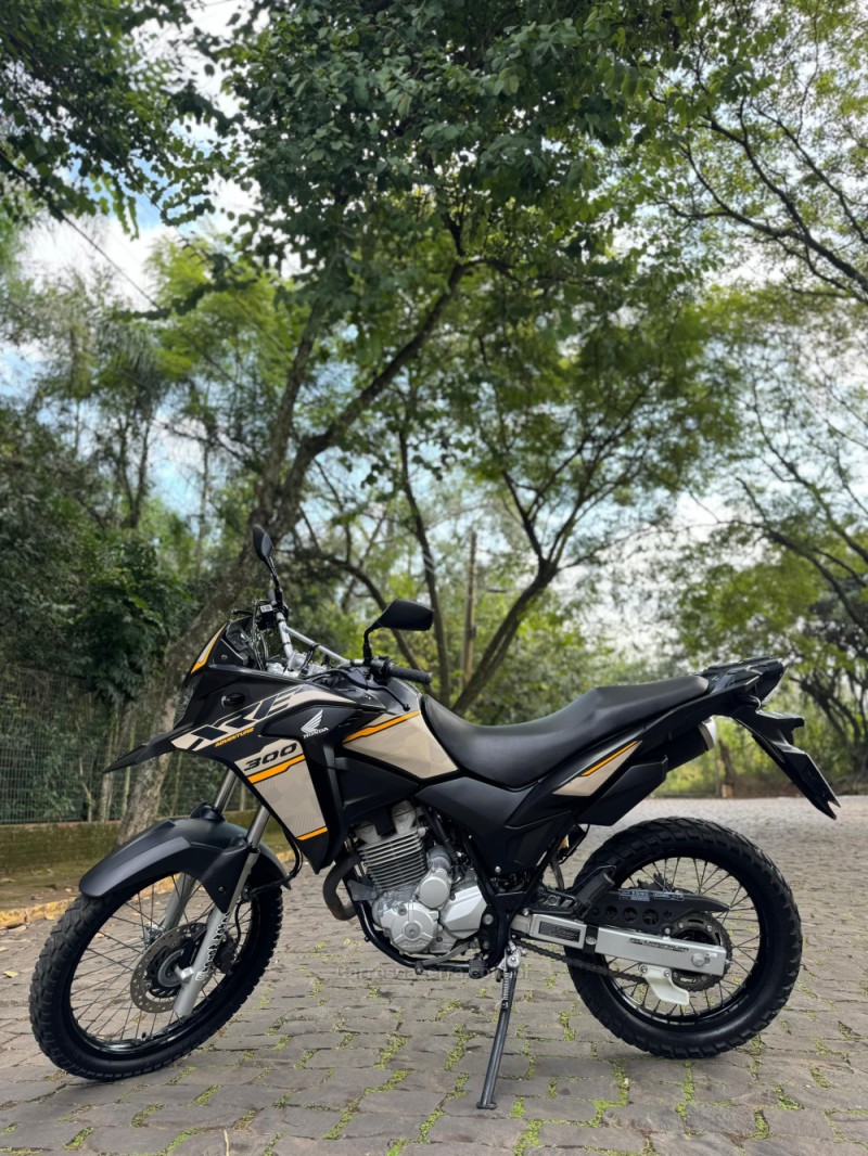 XRE 300 ADVENTURE ABS - 2022 - LAJEADO
