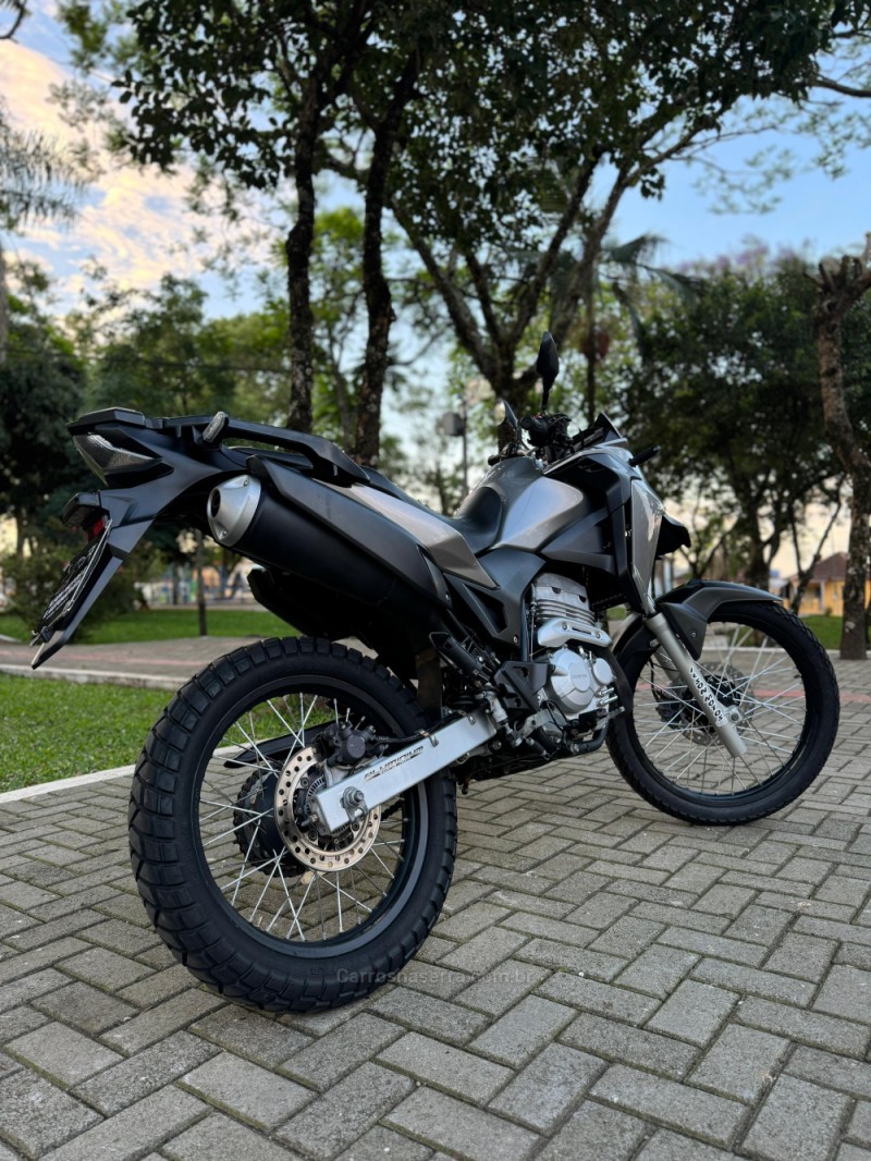 XRE 300  - 2019 - LAJEADO