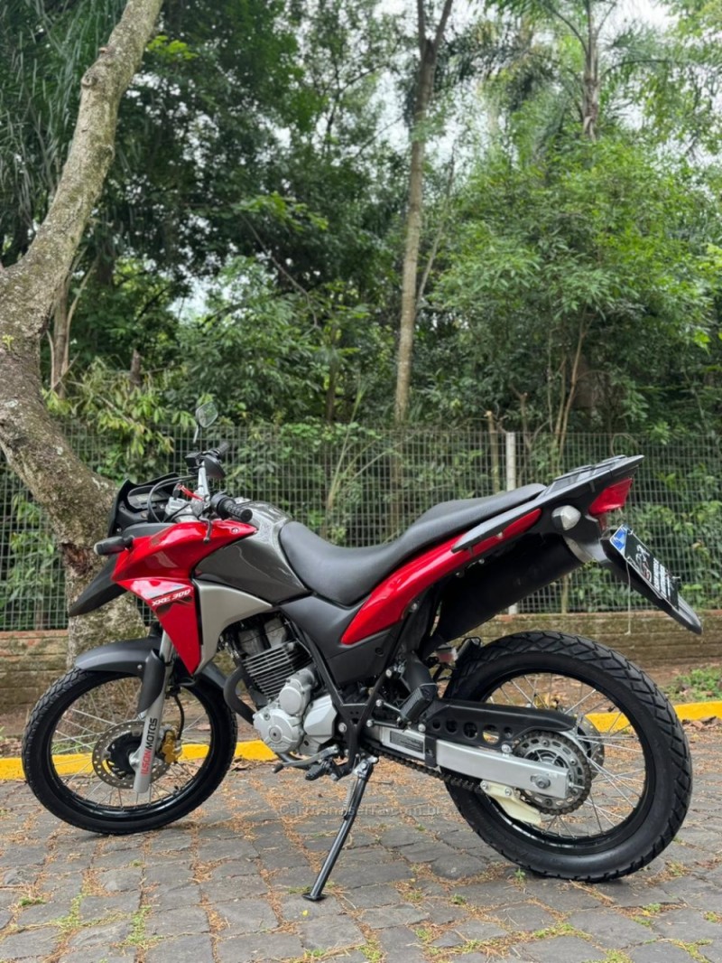 XRE 300  - 2013 - LAJEADO