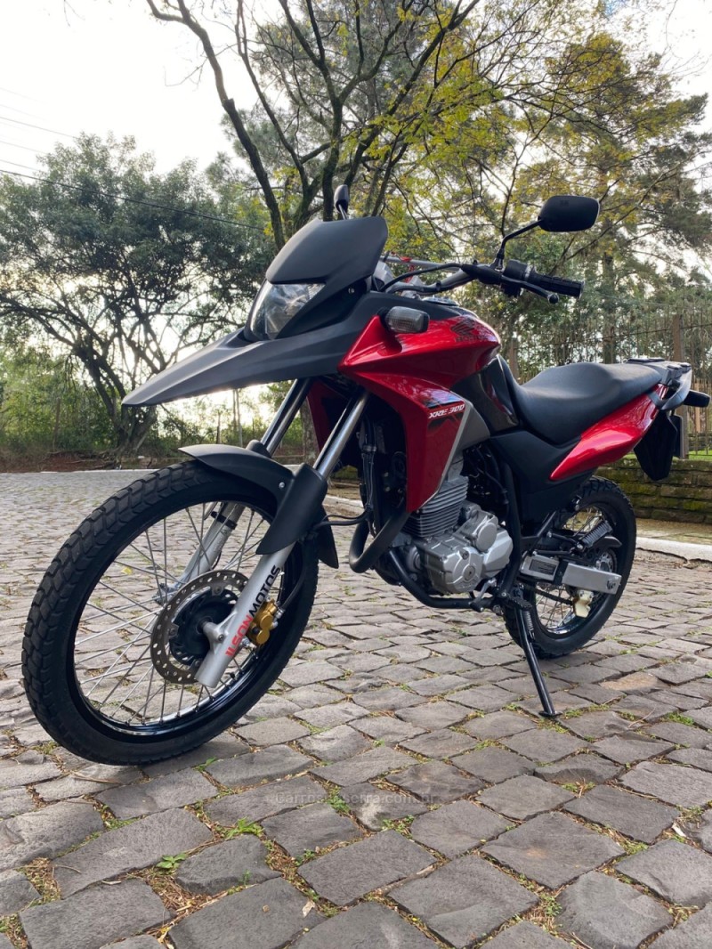 XRE 300  - 2013 - LAJEADO
