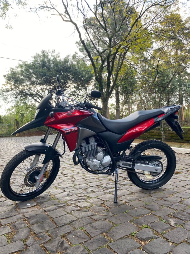 XRE 300  - 2013 - LAJEADO