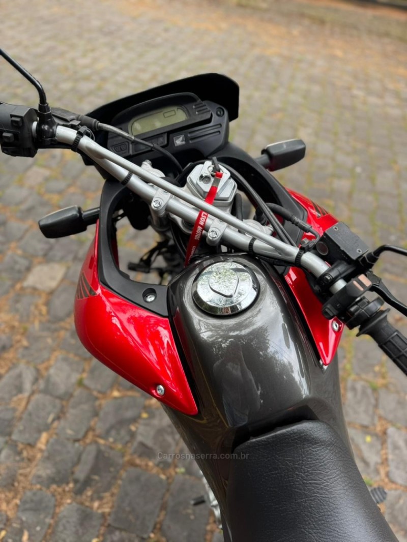 XRE 300  - 2013 - LAJEADO