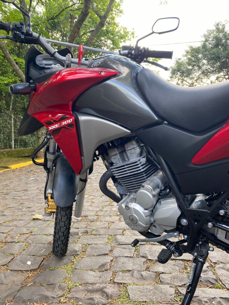 XRE 300  - 2013 - LAJEADO