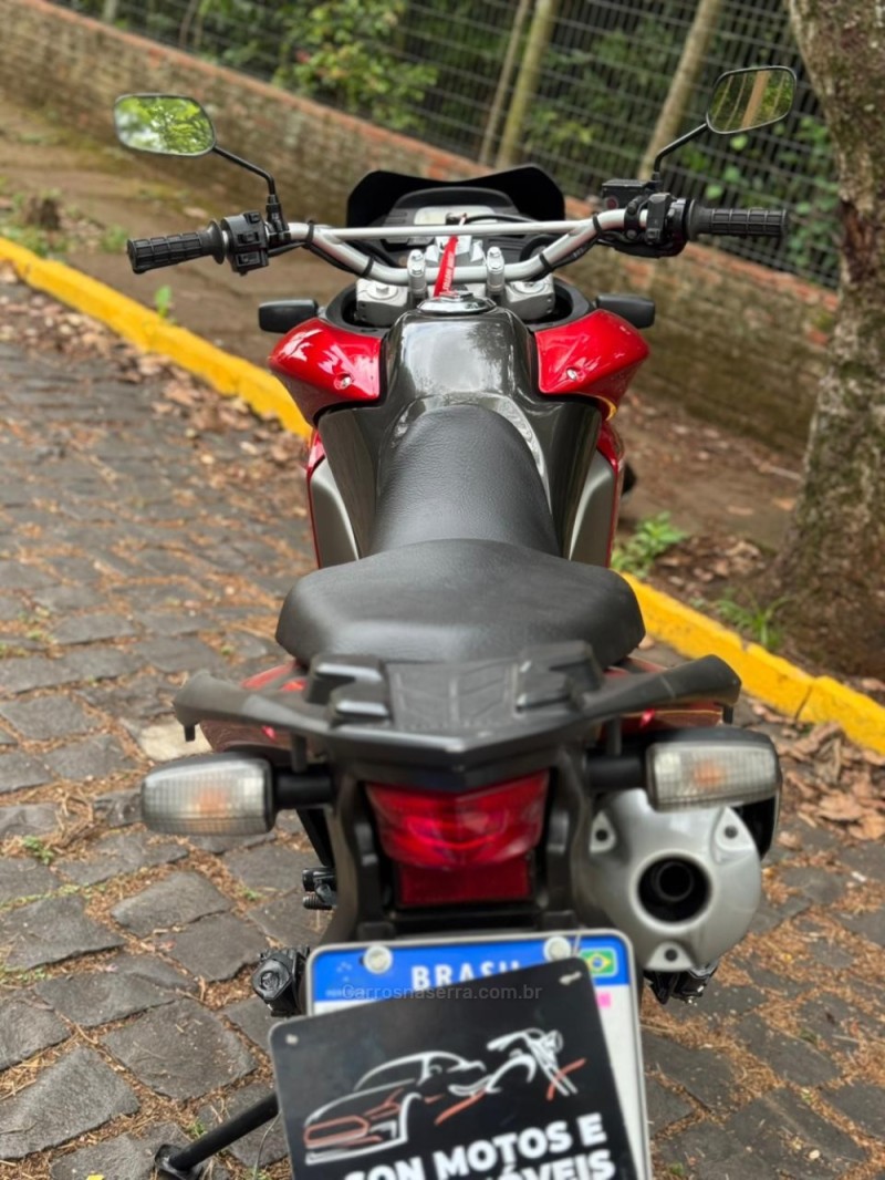 XRE 300  - 2013 - LAJEADO