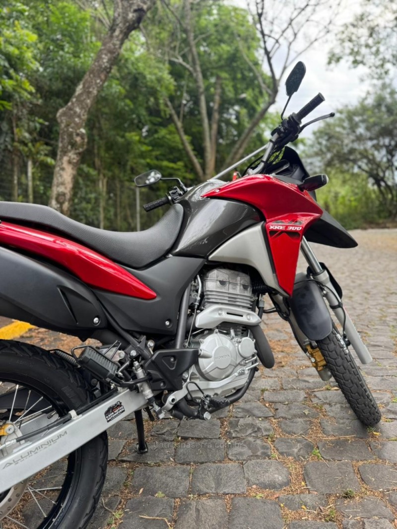 XRE 300  - 2013 - LAJEADO