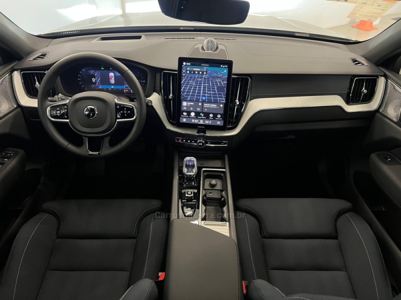 XC60 2.0 T8 ULTRA DARK AWD HÍBRIDO 4P AUTOMÁTICO - 2026 - FLORES DA CUNHA