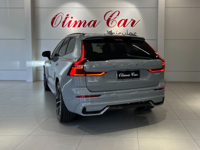 XC60 2.0 T8 ULTRA DARK AWD HÍBRIDO 4P AUTOMÁTICO - 2026 - FLORES DA CUNHA