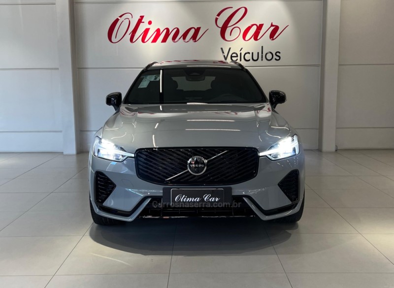 XC60 2.0 T8 ULTRA DARK AWD HÍBRIDO 4P AUTOMÁTICO - 2026 - FLORES DA CUNHA