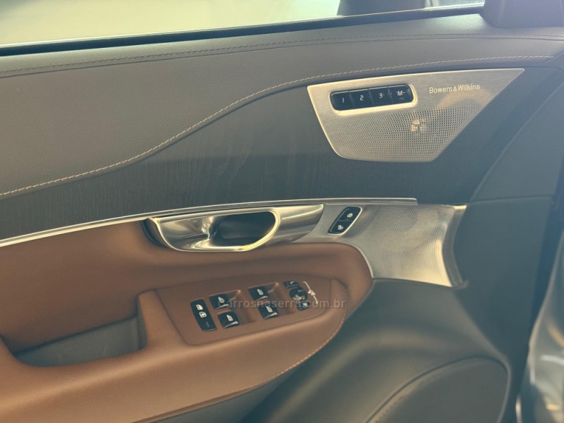 XC90 2.0 T8 RECHARGE ULTIMATE AWD HÍBRIDA 4P AUTOMÁTICA - 2023 - CARLOS BARBOSA