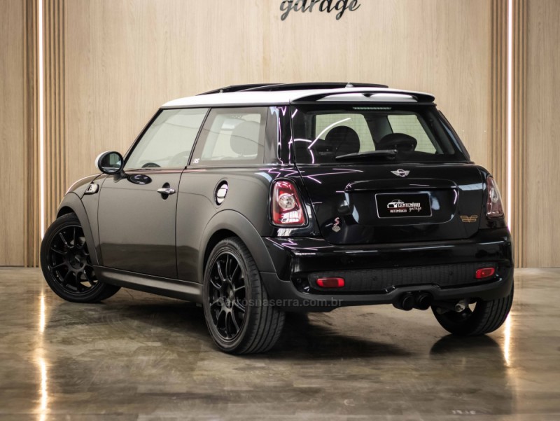 COOPER 1.6 S 16V TURBO GASOLINA 2P AUTOMÁTICO - 2010 - CAXIAS DO SUL