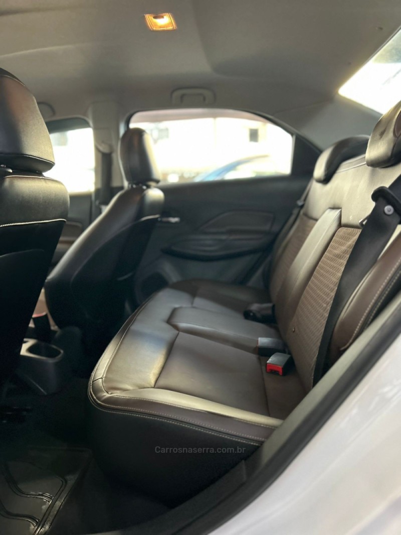 COBALT 1.4 MPFI LTZ 8V FLEX 4P MANUAL - 2018 - PASSO FUNDO