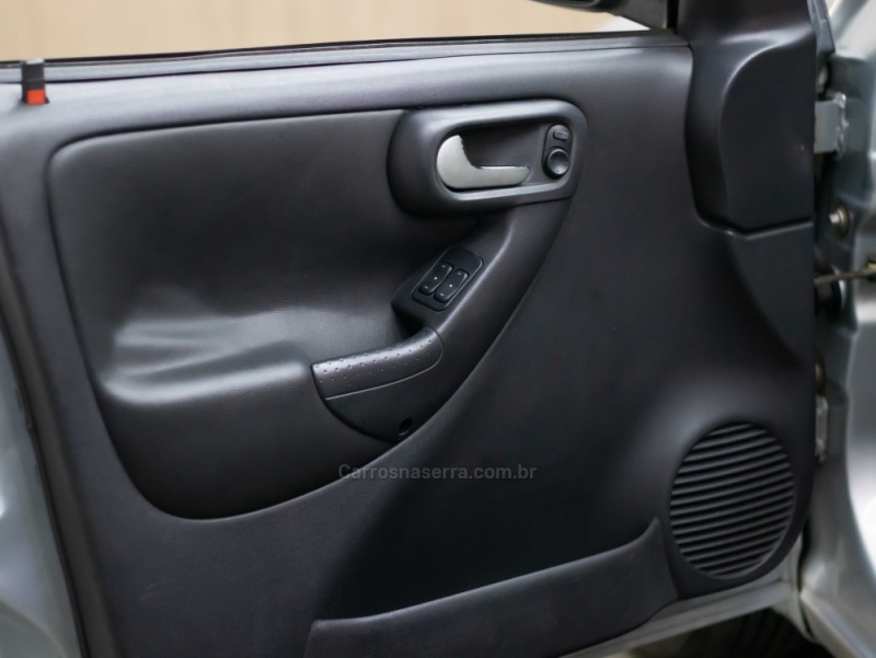 CORSA 1.4 MPFI PREMIUM 8V FLEX 4P MANUAL - 2008 - CAXIAS DO SUL