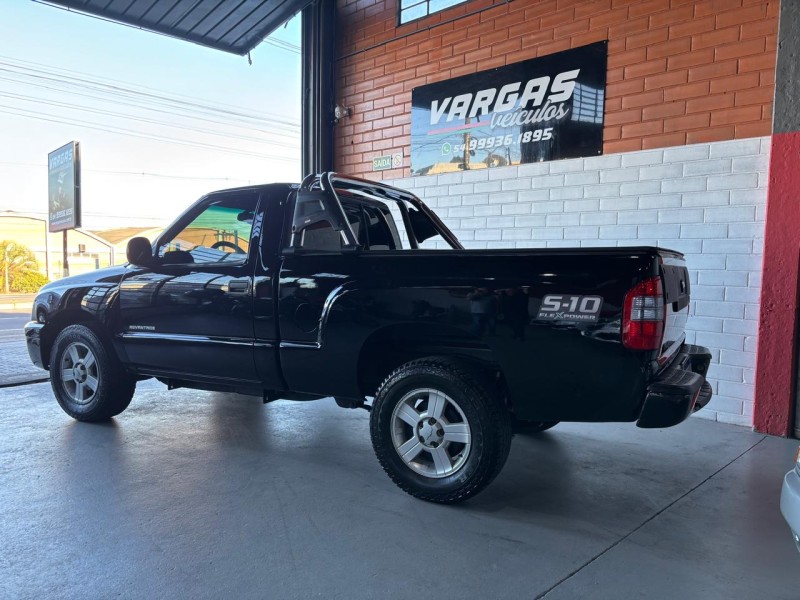 S10 2.4 ADVANTAGE 4X2 CD 8V FLEX 4P MANUAL - 2010 - CAXIAS DO SUL